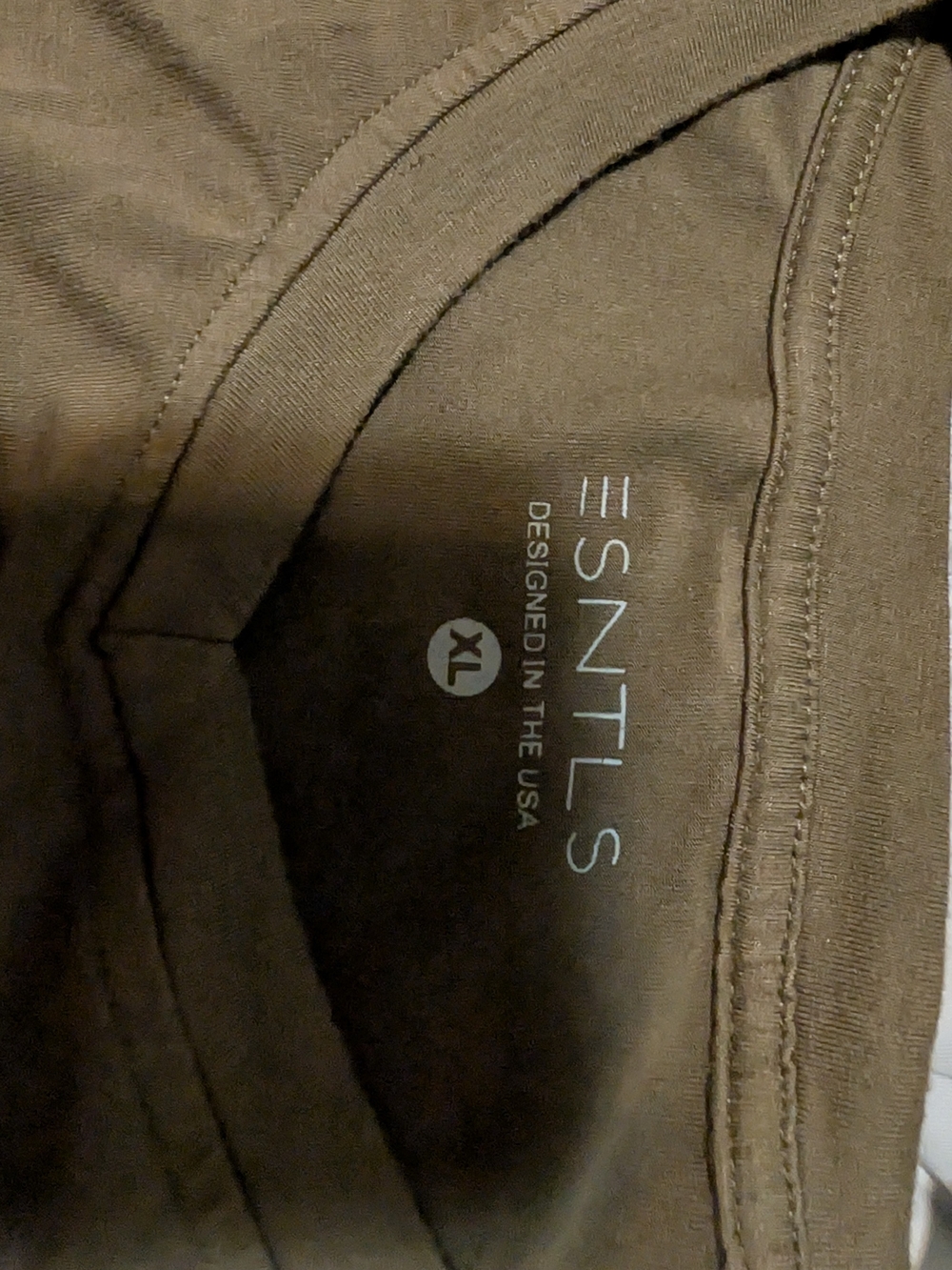 Esntls Men's Vneck  - Olive